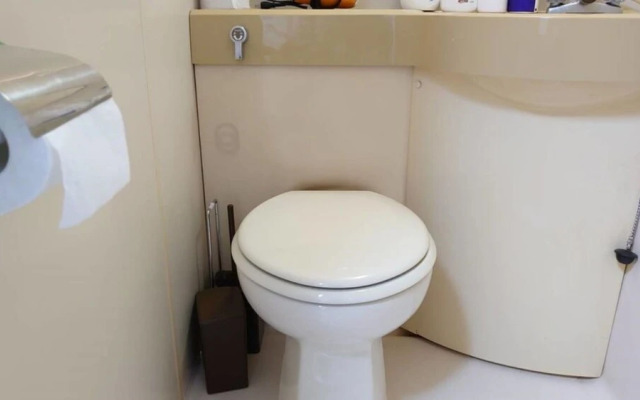 Shimaya Building 605