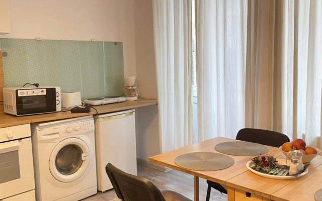 Studio Piata Amzei NR.1 (8 D)