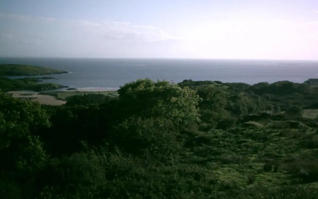 Two Bed Bungalow with Sunroom And Stunning Views