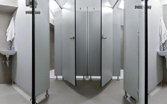 Modri Dragulj - With Pool - A1