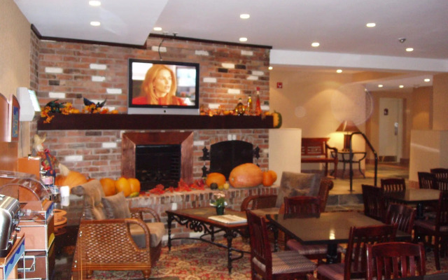 Comfort Inn & Suites