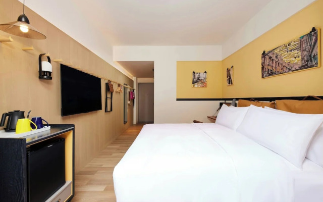 Moxy Shanghai Putuo