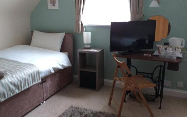 Acorn Lodge Guest House