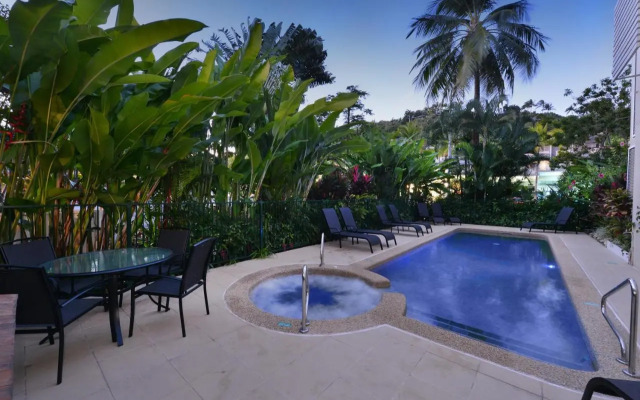 Latitude 16 Port Douglas Apartments
