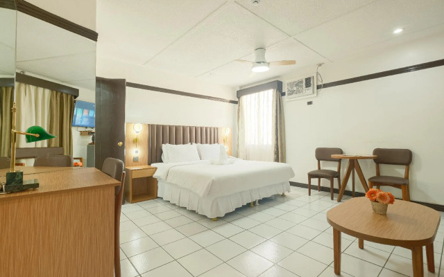 Orchid Inn Resort