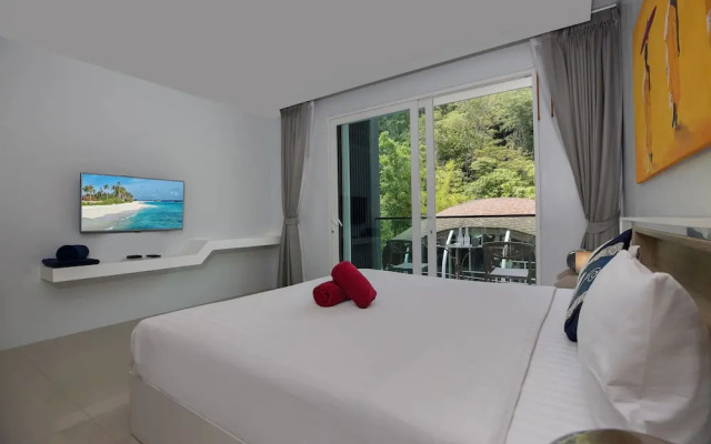 Emerald Hill Patong Apartment 420