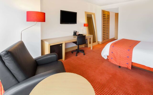 Fairfield by Marriott Bogota Embajada