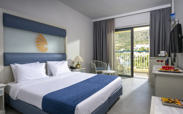 Mare Blue Hotel