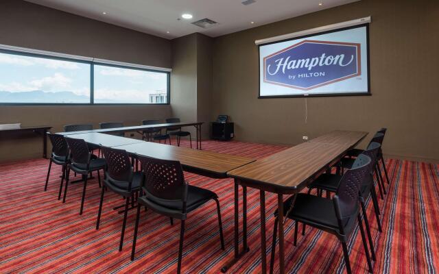 Hampton by Hilton Bogota Airport