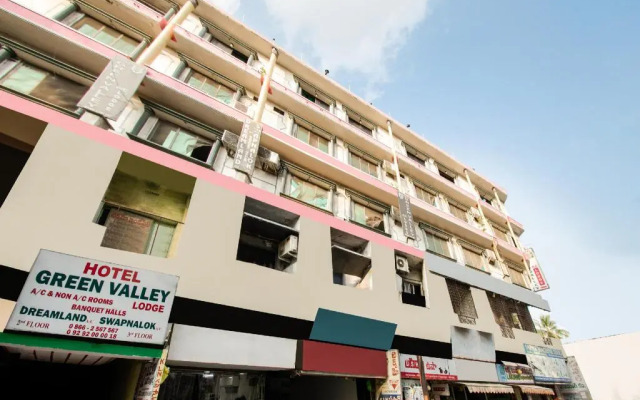 Hotel Green Valley by OYO Rooms