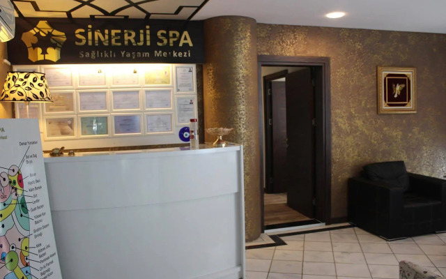 Ismira Hotel