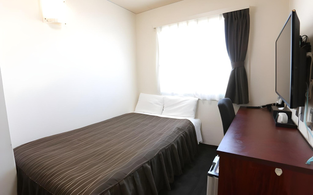 Osaka Corona Hotel – Guest Rooms – Osaka
