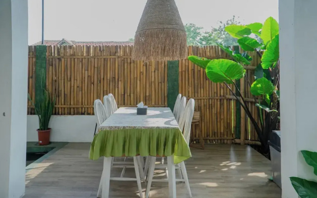 Villa D'bamboo Sewon