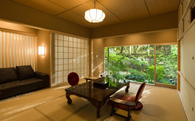 Kyoto Nanzenji Garden Ryokan Yachiyo Established in 1915