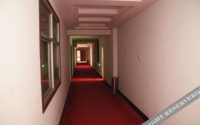 Zhangbei Bailing Hotel