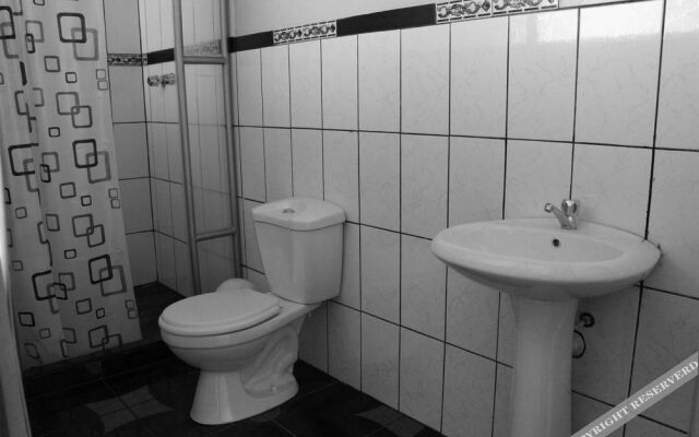 Mango Hostel Bed & Breakfast