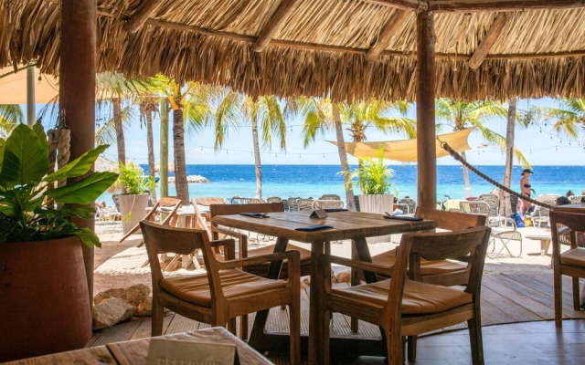 Blue Bay Beach Apartments