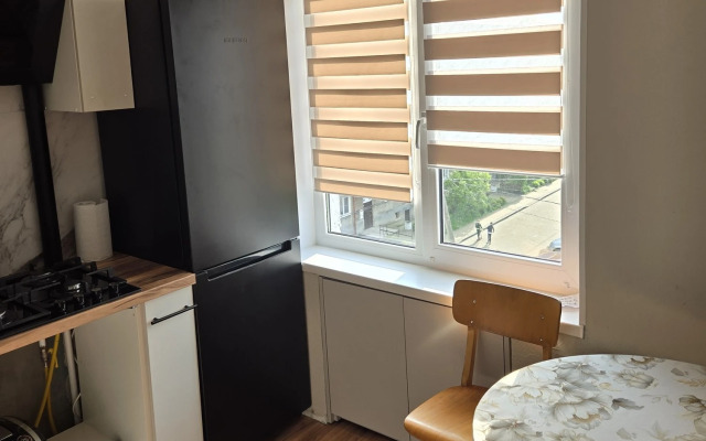 На Бровцева 16