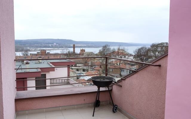 Fm Economy 2 Bdr Apartment Varna Bay