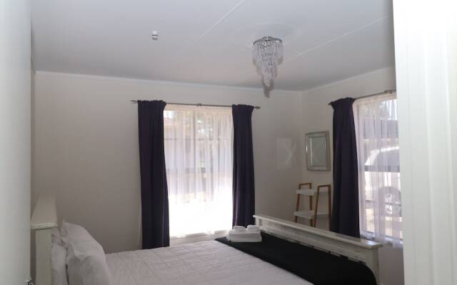 Sunny Unit on Grey Street