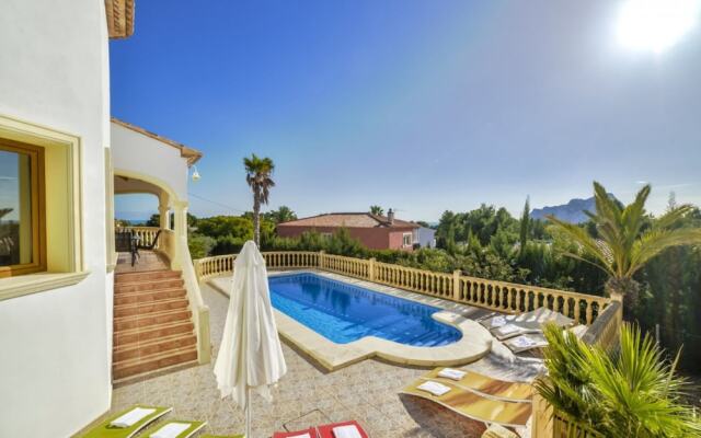 Villa - 7 Bedrooms with Pool and WiFi - 104969