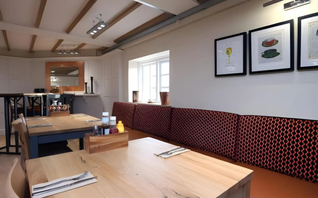 Leasowe Castle Hotel