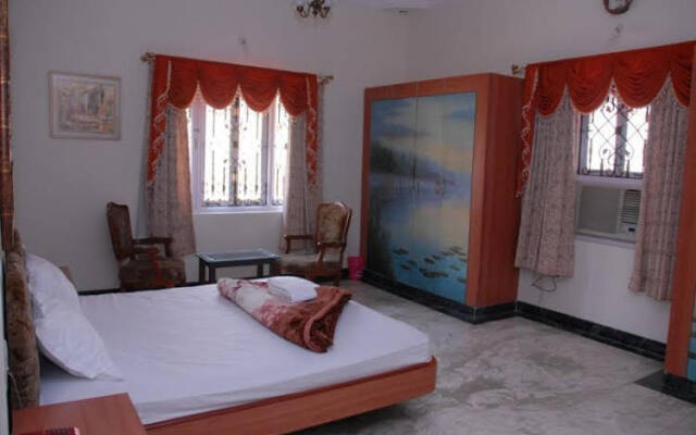 OYO 10438 Green Villa