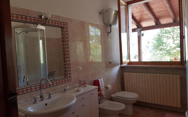 41 Via Castello Farneto