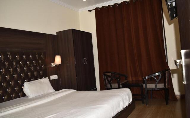 Tapasthali By Meera Hotels