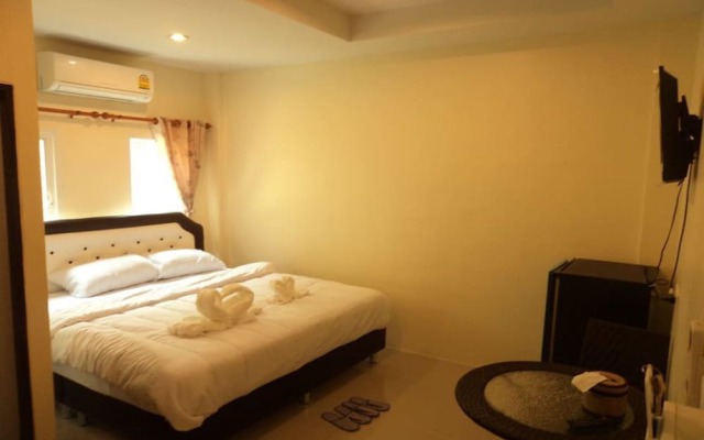 Bann Lom Le Guest House