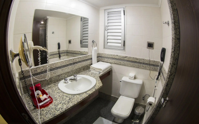 Da Vinci Hotel & Conventions