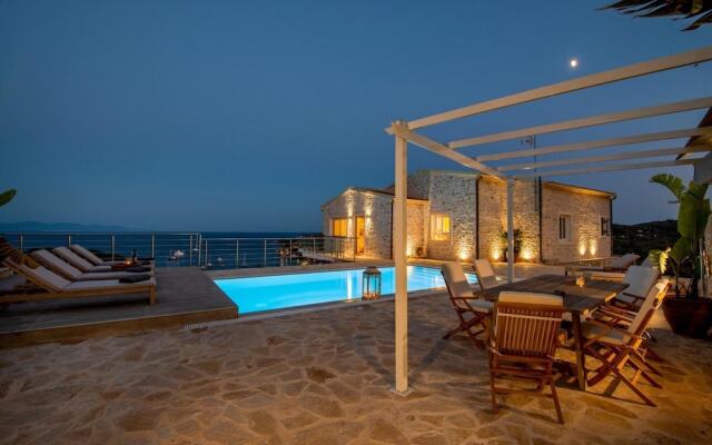 Above Blu Villa in Gaios