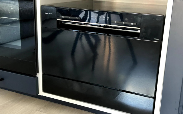 Apartments on Tulonskaya alley 8