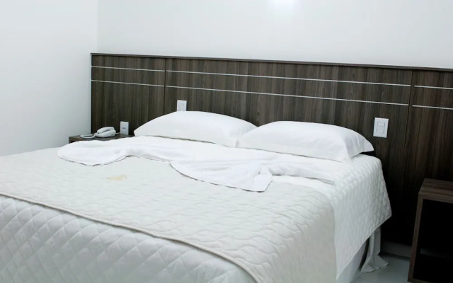 Roari Hotel
