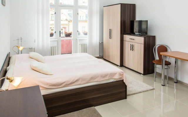 Madonna Apartments