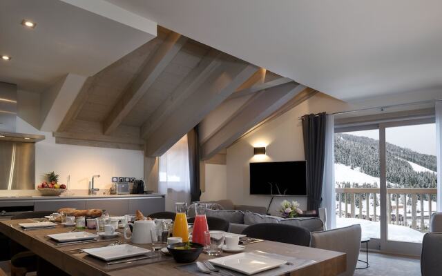 Le C Residence Apartment T4 Cabins A06