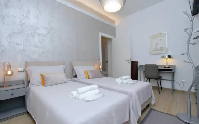 Aventino Contemporary Apartment