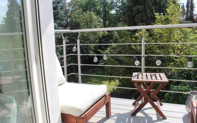 LONDON . CHILLINGHOUSE # 9, 3 Min. vom ICE, NETFLIX, Garten