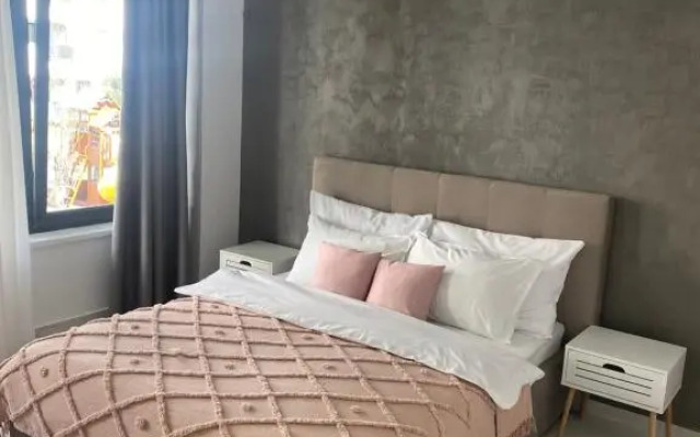 Atrium Garden- Apartament Iris