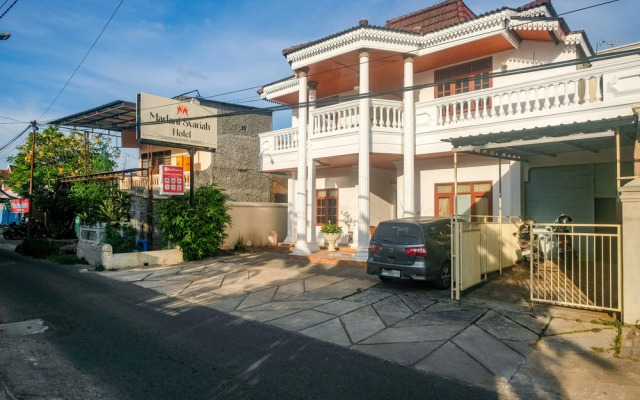 RedDoorz @ Hotel Madani Syariah Lempuyangan