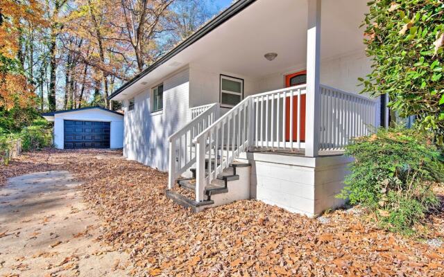 Charming Atlanta Getaway ~ 6 Mi to Downtown!