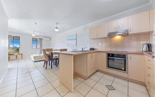 Airlie Apartments
