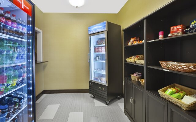 Holiday Inn Express Hotel & Suites CIRCLEVILLE