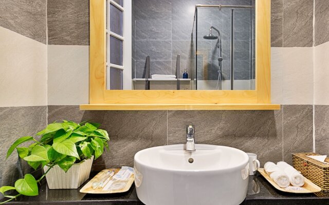 The Mirror Danang Hostel