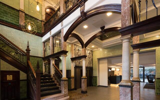 Roomzzz Manchester Victoria