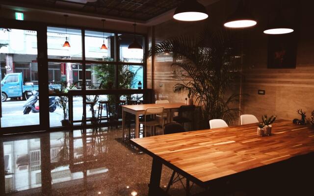 Lu-Kang Traveler Inns