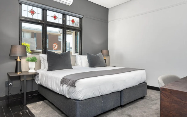 One Calais Luxury Apartments