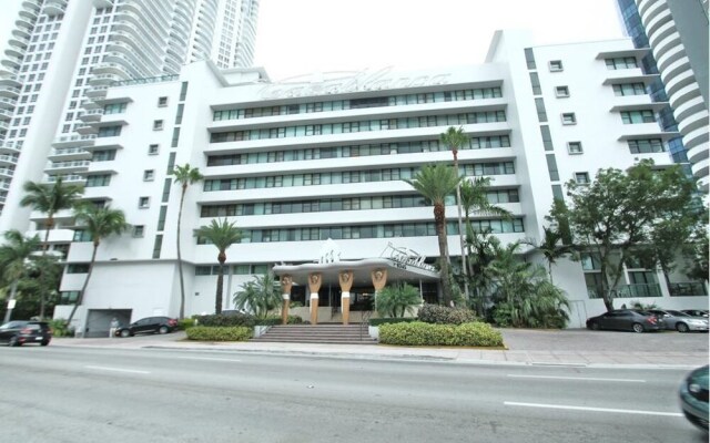 Soleil Apartments at Casablanca