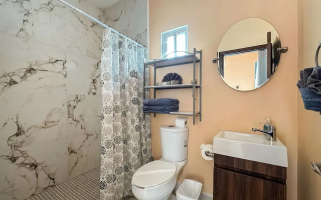 Town Shore Escape 3BR Haven