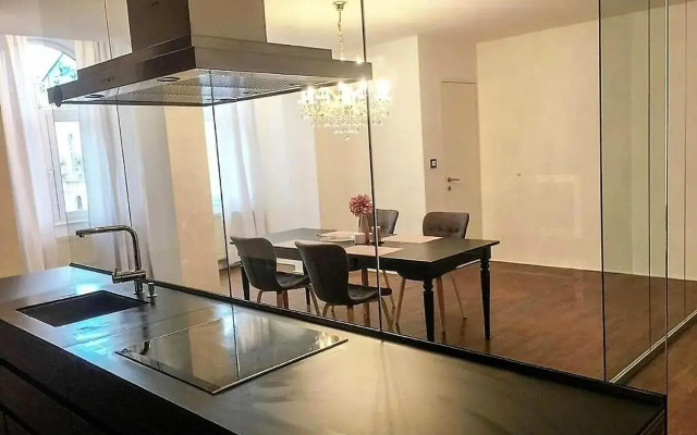 Luxusný 118m2 Apartmán s Krbom v Centre Nitry